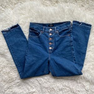 Express Super High Rise Mom Jean, size 2